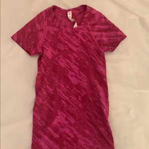 Pink lululemon swiftly tech